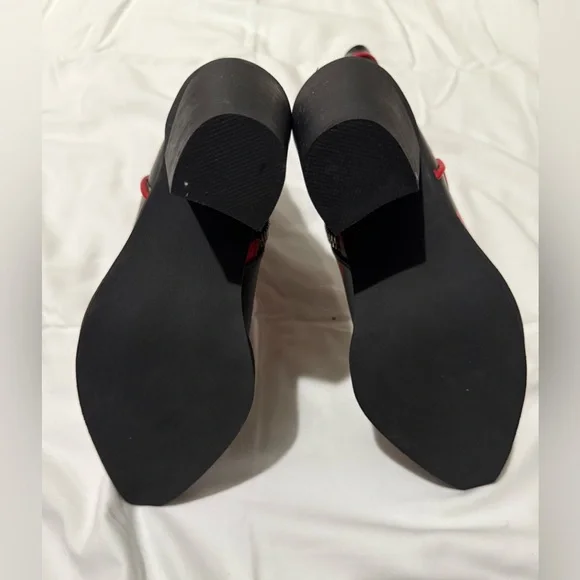 Dolls kill x strawberry shortcake boots - Picture 5 of 5